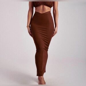 NWT Meshki Roxie V Waistband Maxi Skirt in Pink - Size Medium